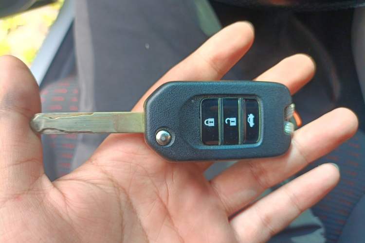 Used Honda Crider 2016 1.8L CVT Comfort Version Vehicle Key