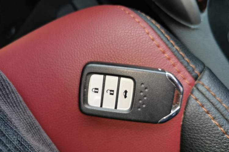 Used Honda Crider 2016 1.8L CVT Luxury Edition Vehicle Key