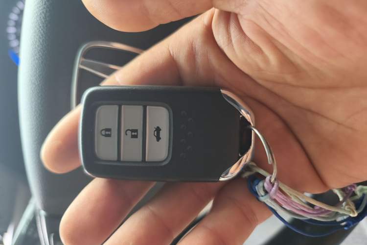 Used Honda Crider 2016 1.8L CVT Luxury Edition Vehicle Key