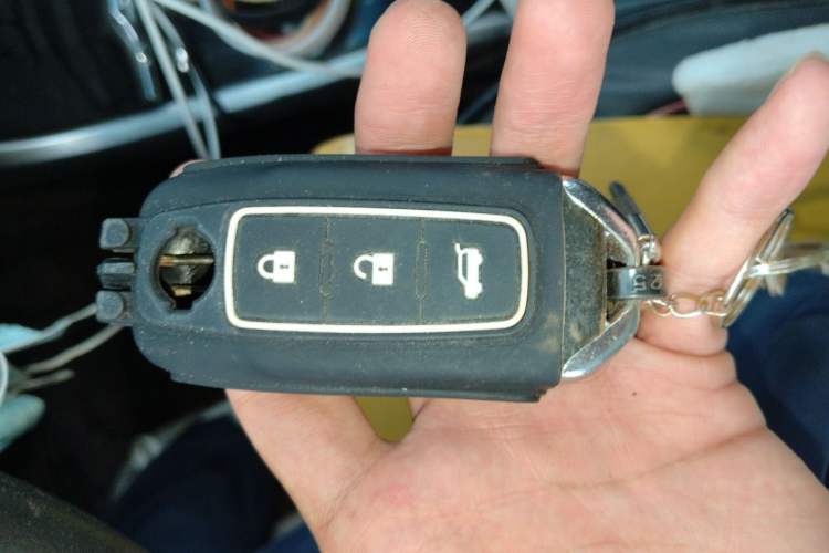 Used Honda Crider 2016 1.8L CVT Luxury Edition Vehicle Key