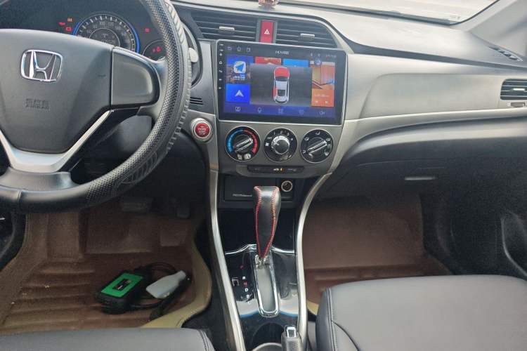 Used Honda Crider 2016 1.8L CVT Luxury Edition Audio And AC Panel