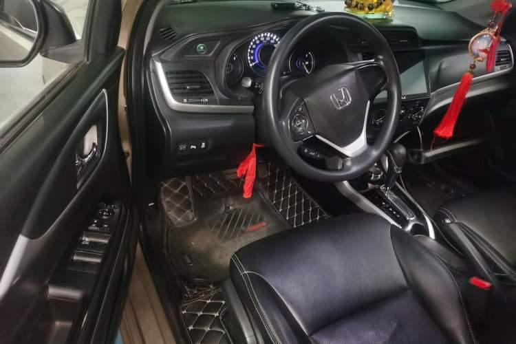 Used Honda Crider 2016 1.8L CVT Luxury Edition Driver Seat