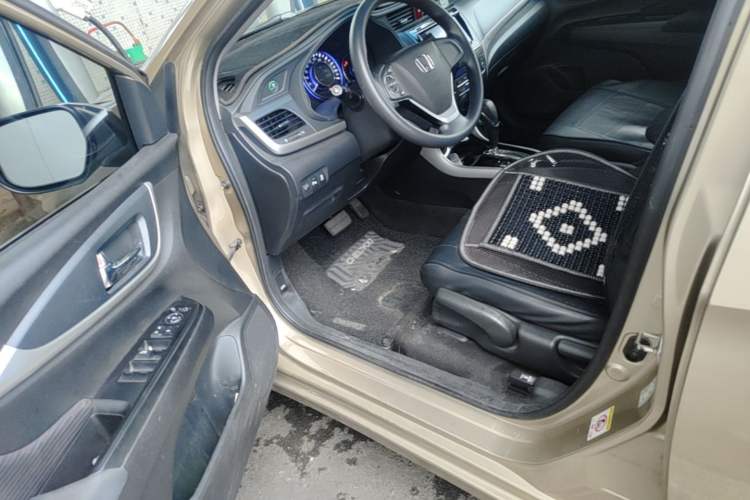 Used Honda Crider 2016 1.8L CVT Leading Edition Driver Seat