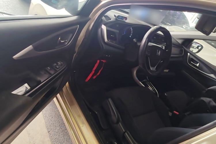 Used Honda Crider 2016 1.8L CVT Luxury Edition Driver Seat