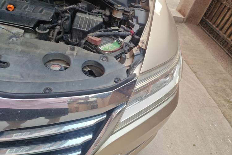 Used Honda Crider 2016 1.8L CVT Luxury Edition Engine Bay Left