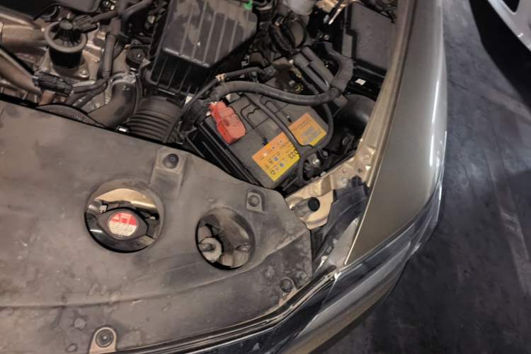 Used Honda Crider 2016 1.8L CVT Luxury Edition Engine Bay Left