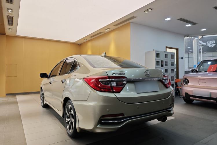 Used Honda Crider 2016 1.8L CVT Luxury Edition Exterior 4