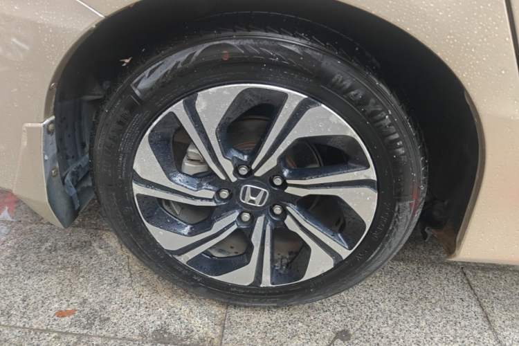Used Honda Crider 2016 1.8L CVT Luxury Edition Exterior 5