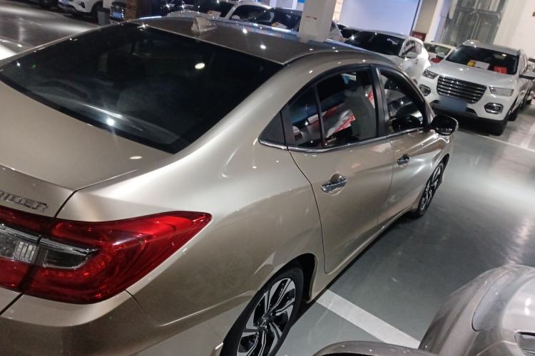Used Honda Crider 2016 1.8L CVT Luxury Edition Exterior 5