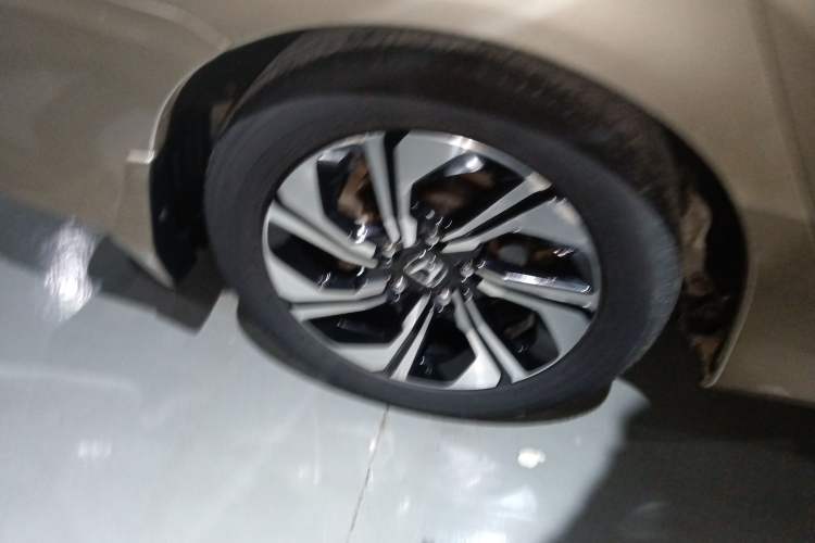Used Honda Crider 2016 1.8L CVT Luxury Edition Exterior 8