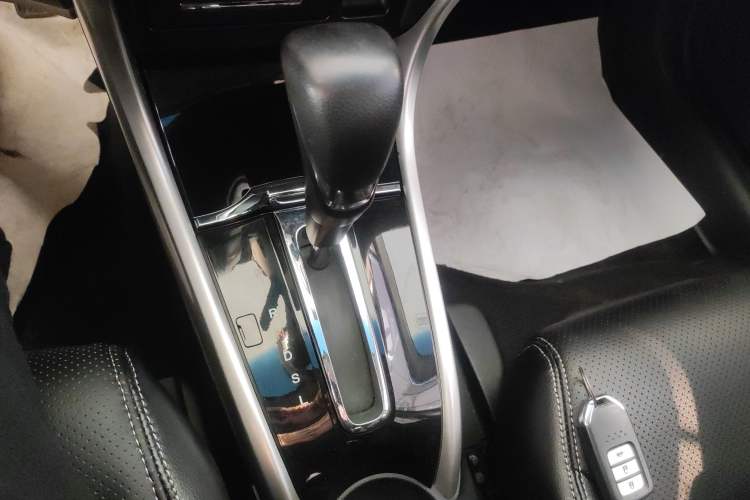 Used Honda Crider 2016 1.8L CVT Luxury Edition Gear Lever