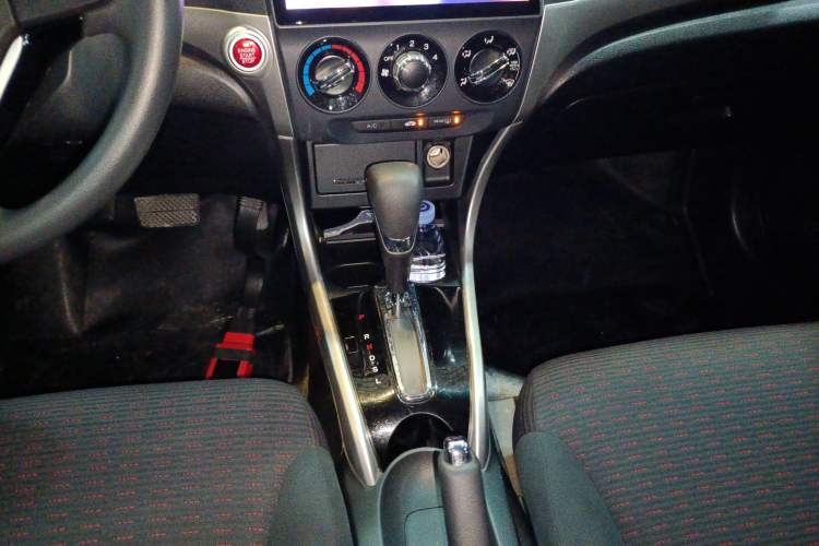 Used Honda Crider 2016 1.8L CVT Luxury Edition Gear Lever