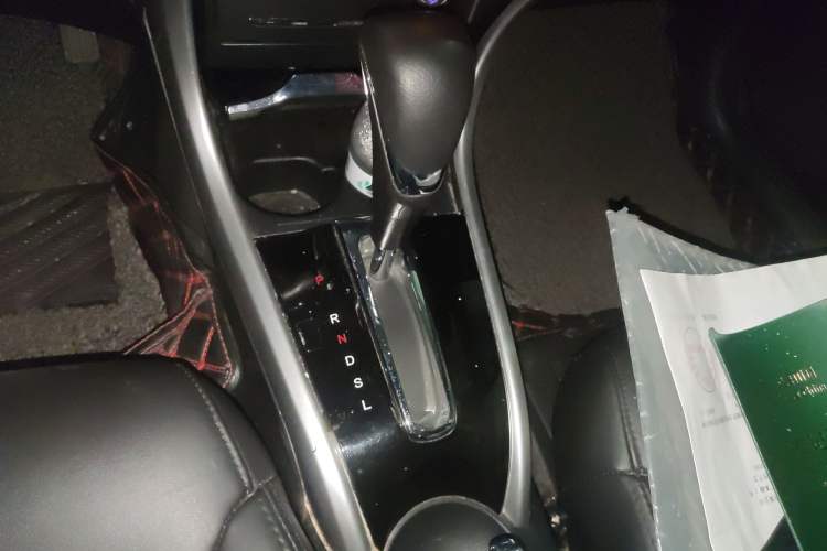 Used Honda Crider 2016 1.8L CVT Leading Edition Gear Lever
