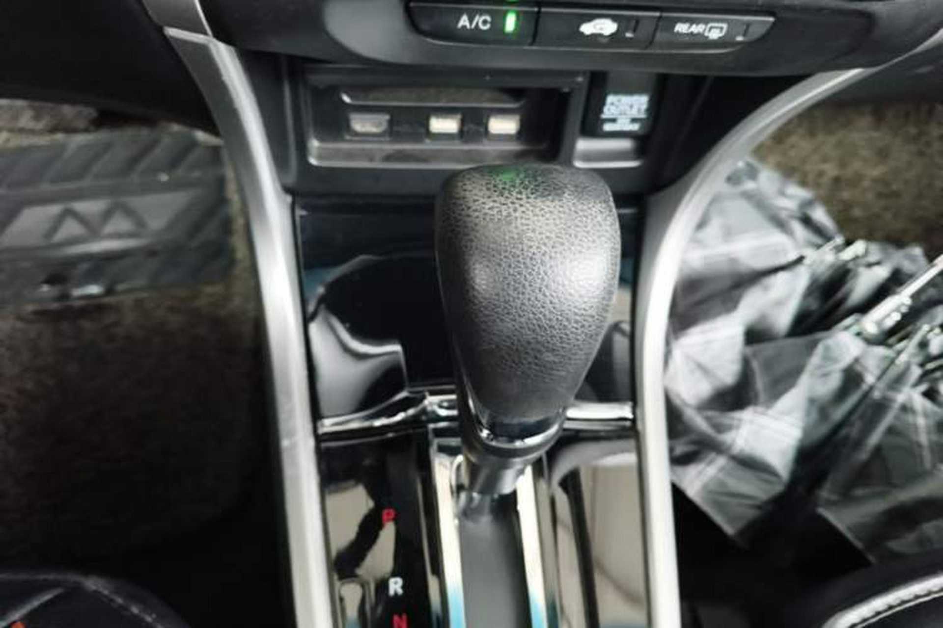 Used Honda Crider 2016 1.8L CVT Luxury Edition Gear Lever