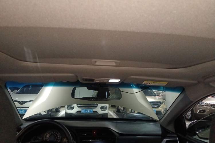 Used Honda Crider 2016 1.8L CVT Luxury Edition Headliner