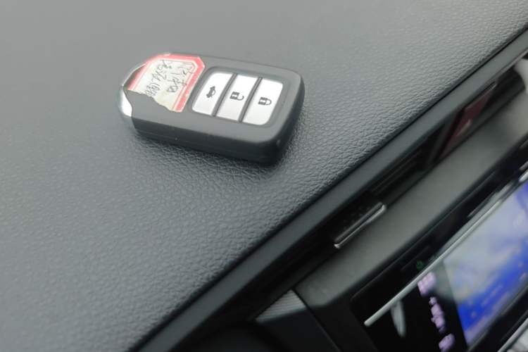 Used Honda Crider 2016 1.8L CVT Luxury Edition Interior 1