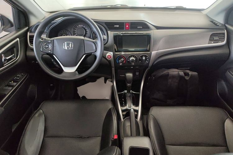Used Honda Crider 2016 1.8L CVT Luxury Edition Interior 2