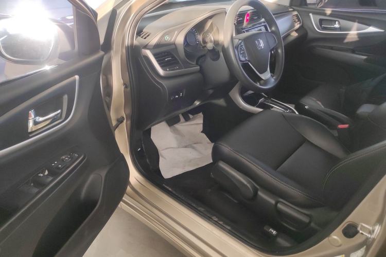 Used Honda Crider 2016 1.8L CVT Luxury Edition Interior 3