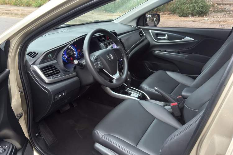 Used Honda Crider 2016 1.8L CVT Leading Edition Interior 4