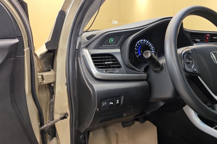 Used Honda Crider 2016 1.8L CVT Luxury Edition Interior 8