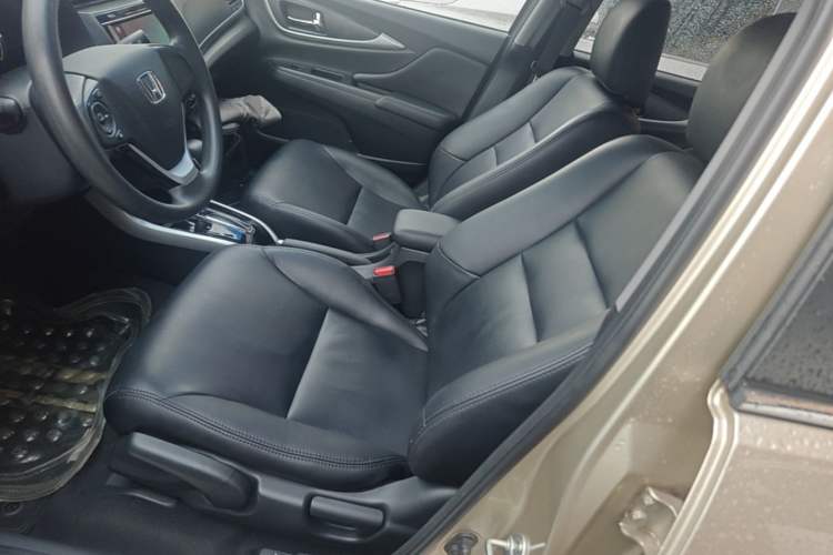 Used Honda Crider 2016 1.8L CVT Luxury Edition Left Front Seat
