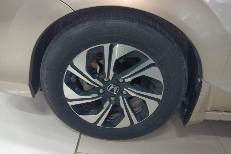Used Honda Crider 2016 1.8L CVT Comfort Version Left Front Wheel Hub