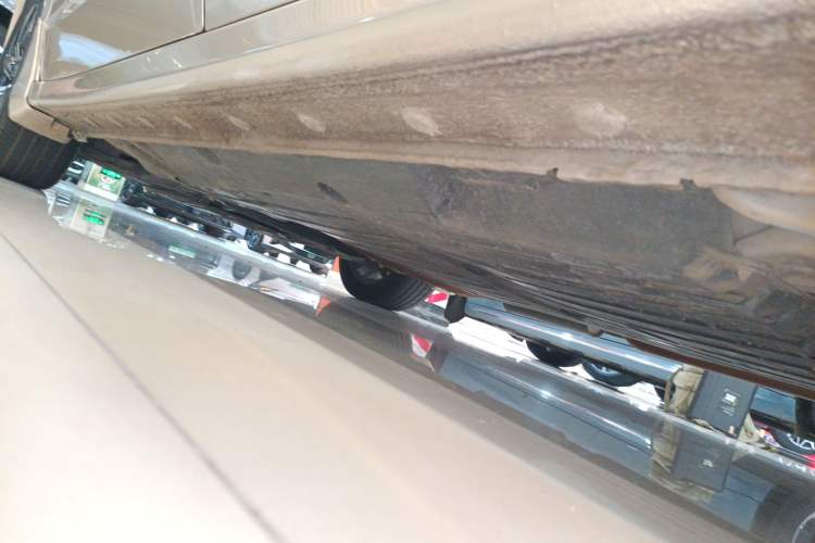 Used Honda Crider 2016 1.8L CVT Luxury Edition Left Side Sill
