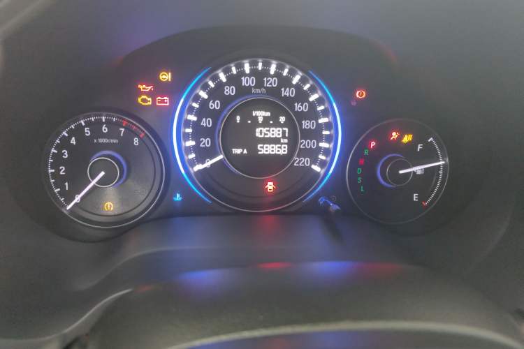 Used Honda Crider 2016 1.8L CVT Leading Edition Odometer Close Up