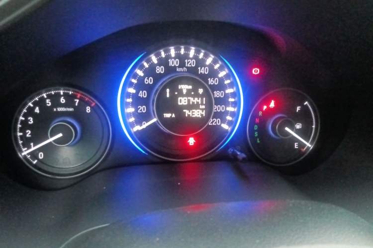 Used Honda Crider 2016 1.8L CVT Luxury Edition Odometer Close Up