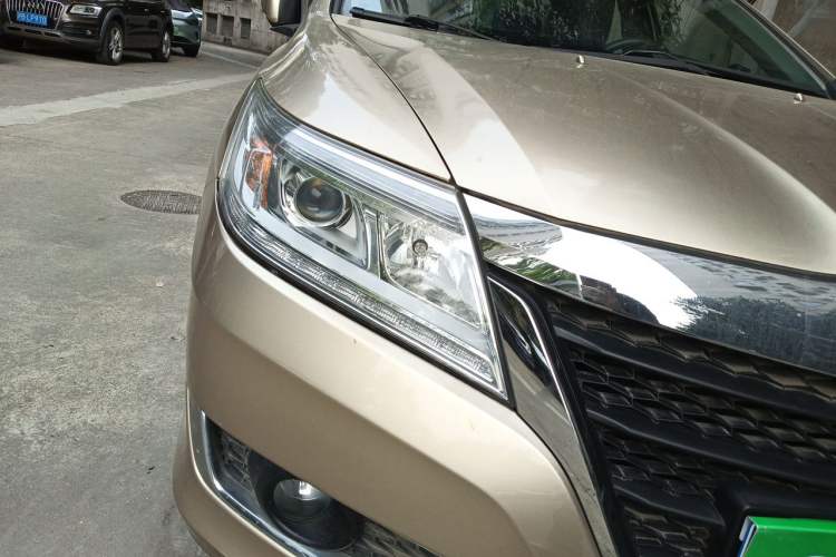 Used Honda Crider 2016 1.8L CVT Luxury Edition Right Front Headlight