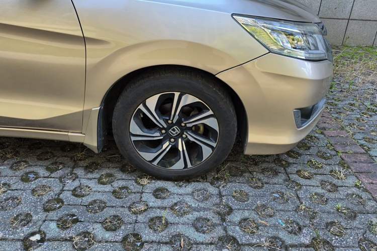 Used Honda Crider 2016 1.8L CVT Flagship Edition Right Front Wheel Hub