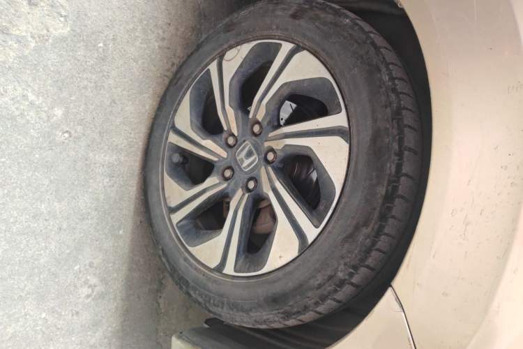 Used Honda Crider 2016 1.8L CVT Luxury Edition Right Front Wheel Hub