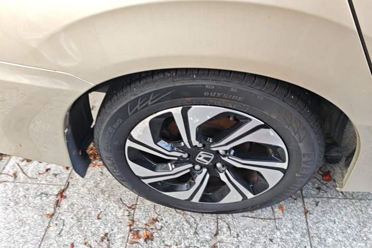 Used Honda Crider 2016 1.8L CVT Luxury Edition Right Rear Wheel Hub