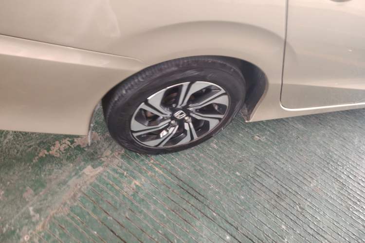 Used Honda Crider 2016 1.8L CVT Leading Edition Right Rear Wheel Hub