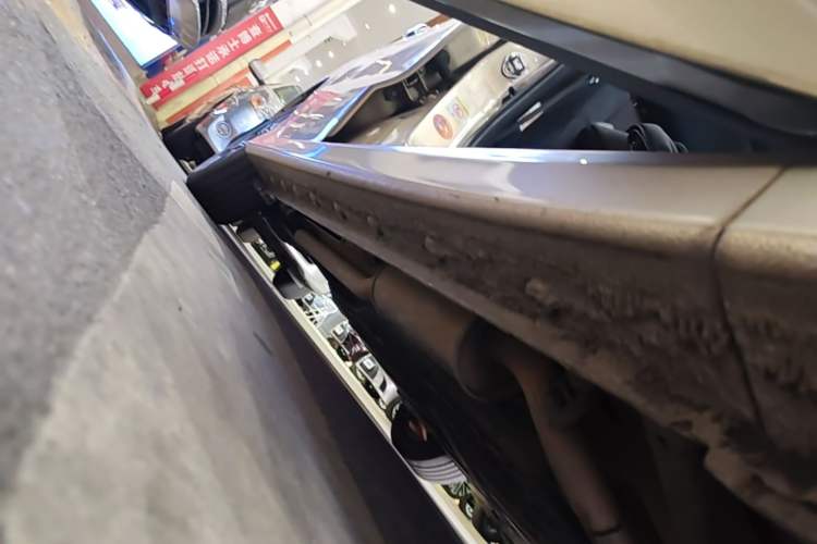 Used Honda Crider 2016 1.8L CVT Luxury Edition Right Side Sill