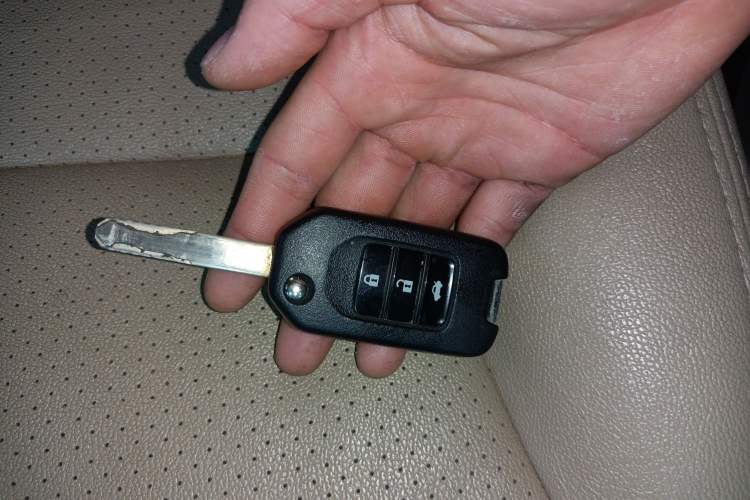 Used Honda Crider 2016 1.8L CVT Comfort Version Vehicle Key