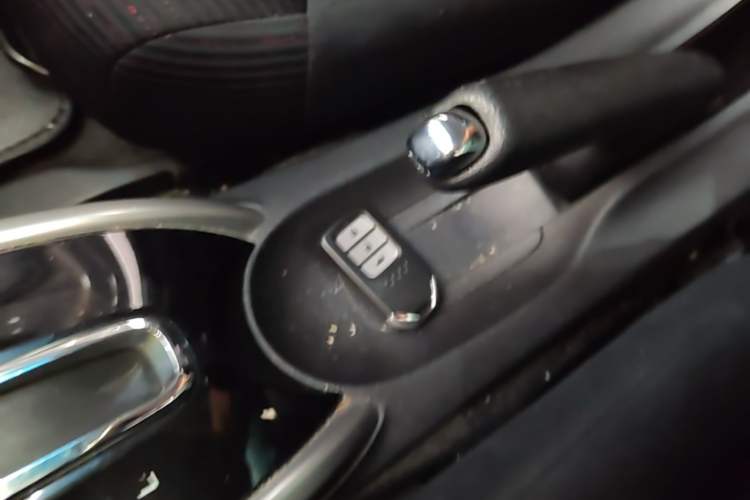 Used Honda Crider 2016 1.8L CVT Luxury Edition Vehicle Key