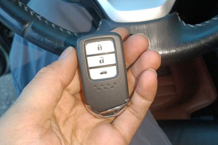 Used Honda Crider 2016 1.8L CVT Flagship Edition Vehicle Key