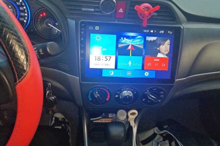 Used Honda Crider 2017 1.8L CVT Comfort Special Edition Audio And AC Panel