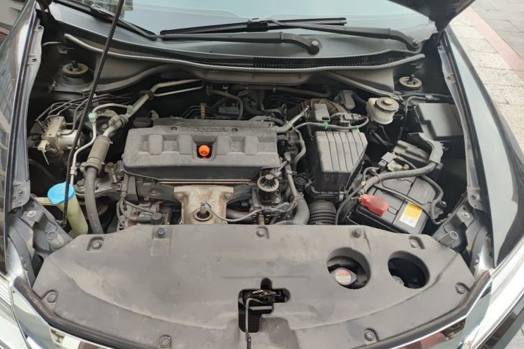 Used Honda Crider 2017 1.8L CVT Luxury Special Edition Engine Bay