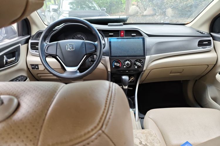 Used Honda Crider 2017 1.8L CVT Comfort Special Edition Interior 2