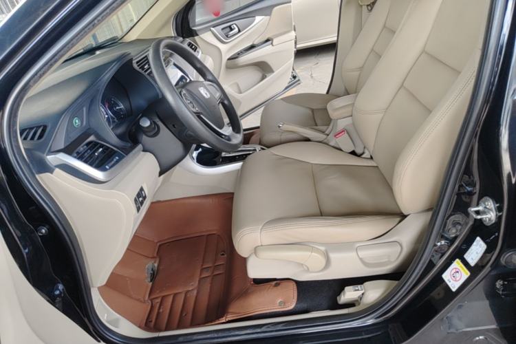 Used Honda Crider 2017 1.8L CVT Luxury Special Edition Left Front Seat