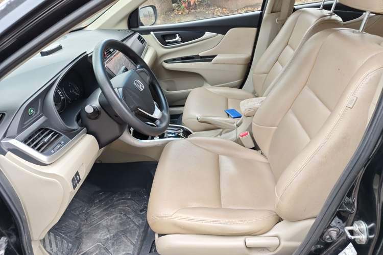 Used Honda Crider 2017 1.8L CVT Comfort Special Edition Left Front Seat