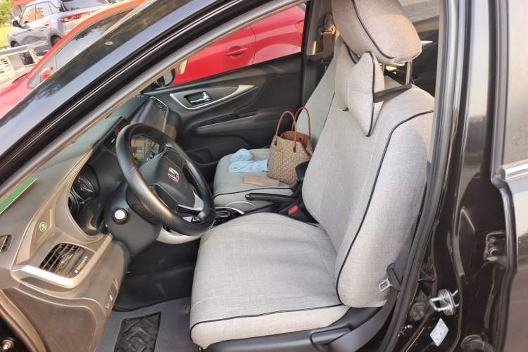 Used Honda Crider 2017 1.8L CVT Comfort Special Edition Left Front Seat
