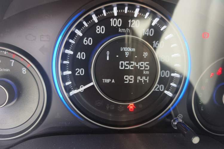 Used Honda Crider 2017 1.8L CVT Comfort Special Edition Odometer Close Up