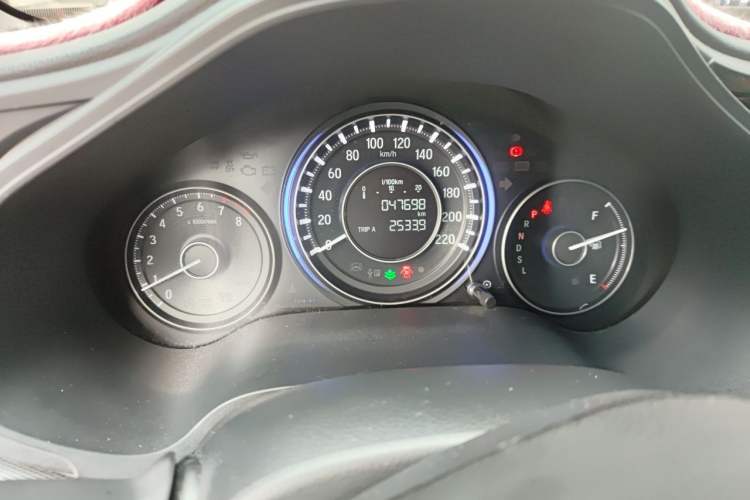 Used Honda Crider 2017 1.8L CVT Luxury Special Edition Odometer Close Up