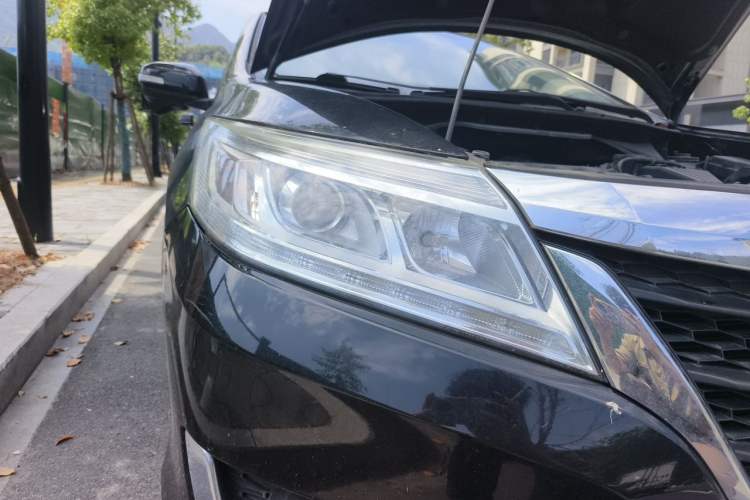 Used Honda Crider 2017 1.8L CVT Comfort Special Edition Right Front Headlight