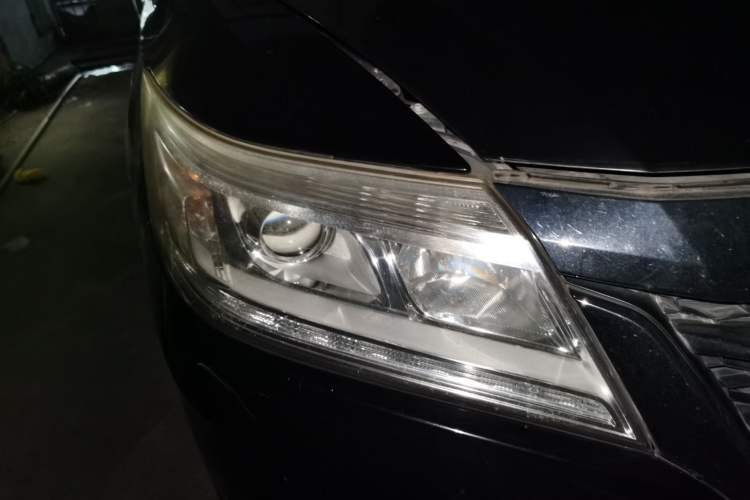 Used Honda Crider 2017 1.8L CVT Luxury Special Edition Right Front Headlight