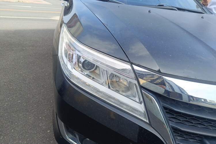 Used Honda Crider 2017 1.8L CVT Comfort Special Edition Right Front Headlight
