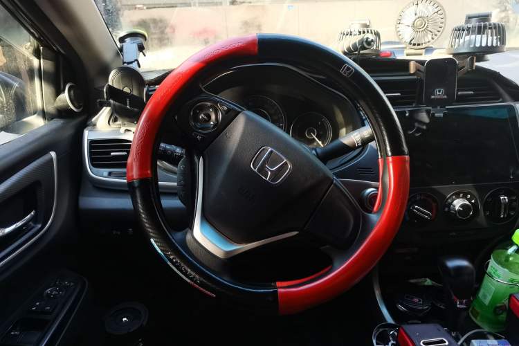 Used Honda Crider 2017 1.8L CVT Luxury Special Edition Steering Wheel